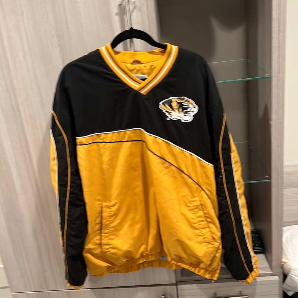 Mizzou Vinatge Jacket Missouri on back - Mizzou logo on front w/ zipper on Side